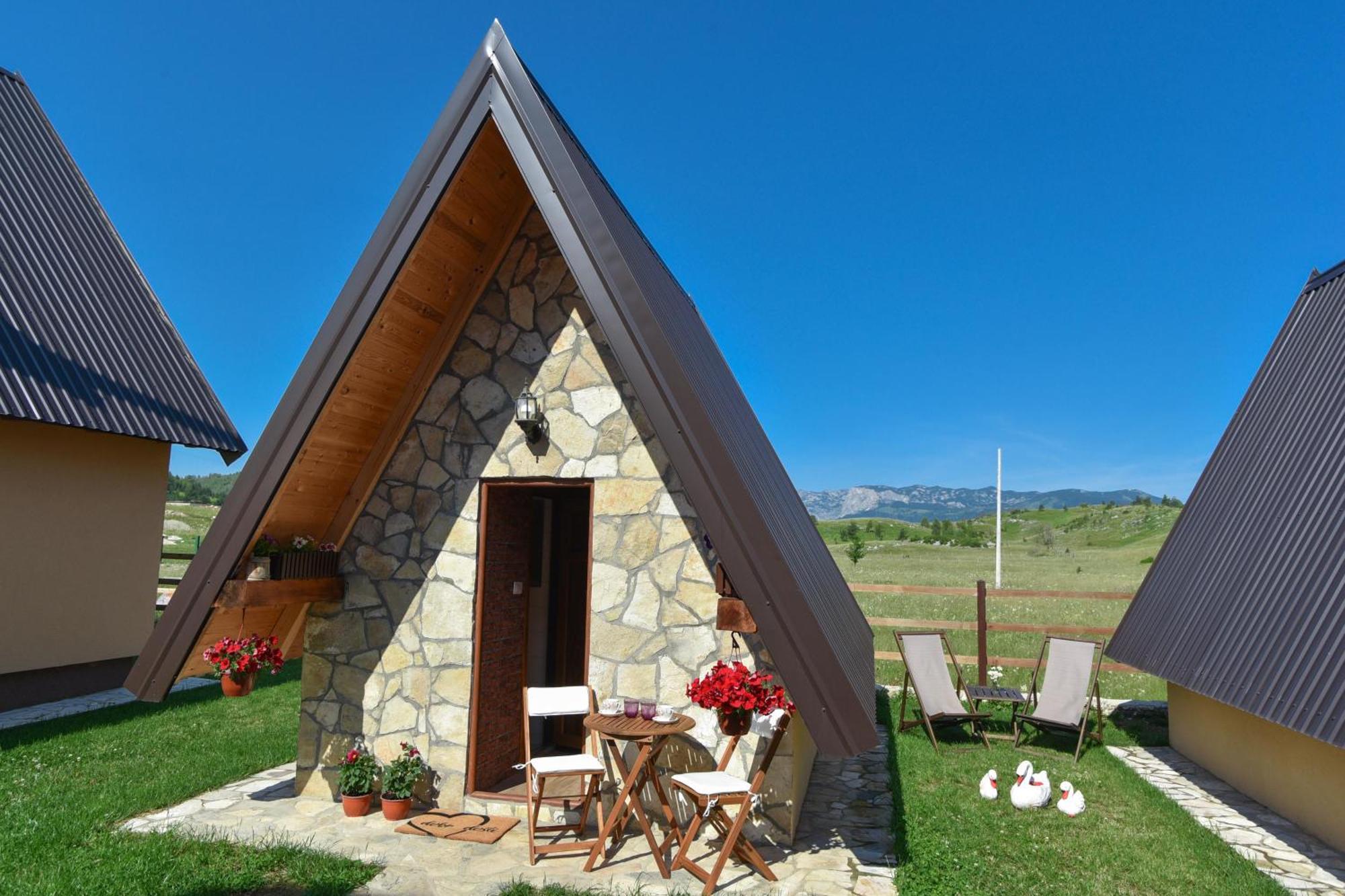 Cottages Big Bear Жабляк Экстерьер фото